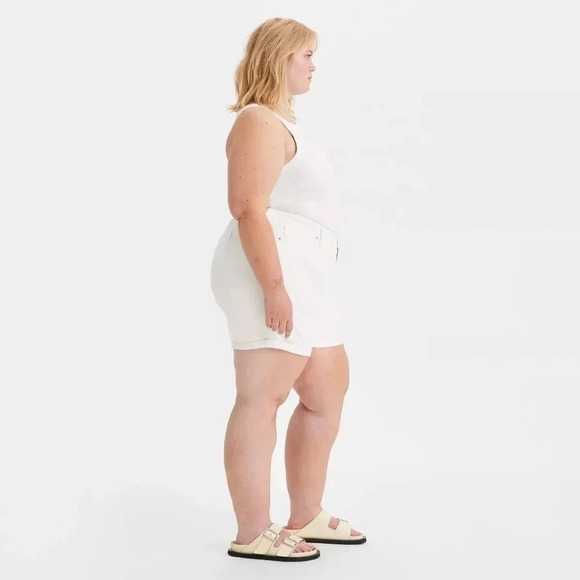 Signature by Levi Strauss & Co. High Rise Plus Size Heritage Denim Shorts 28W. - Picture 4 of 16